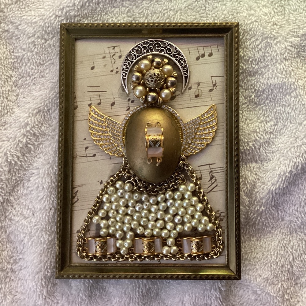 Handcrafted Jewelry Art Angel Gold Tone Framed Wall Picture Vintage Damascene